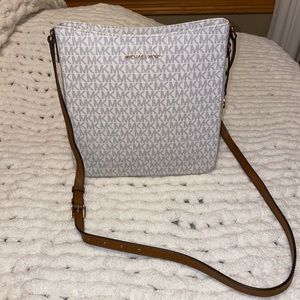 Michael Kors Large Messenger